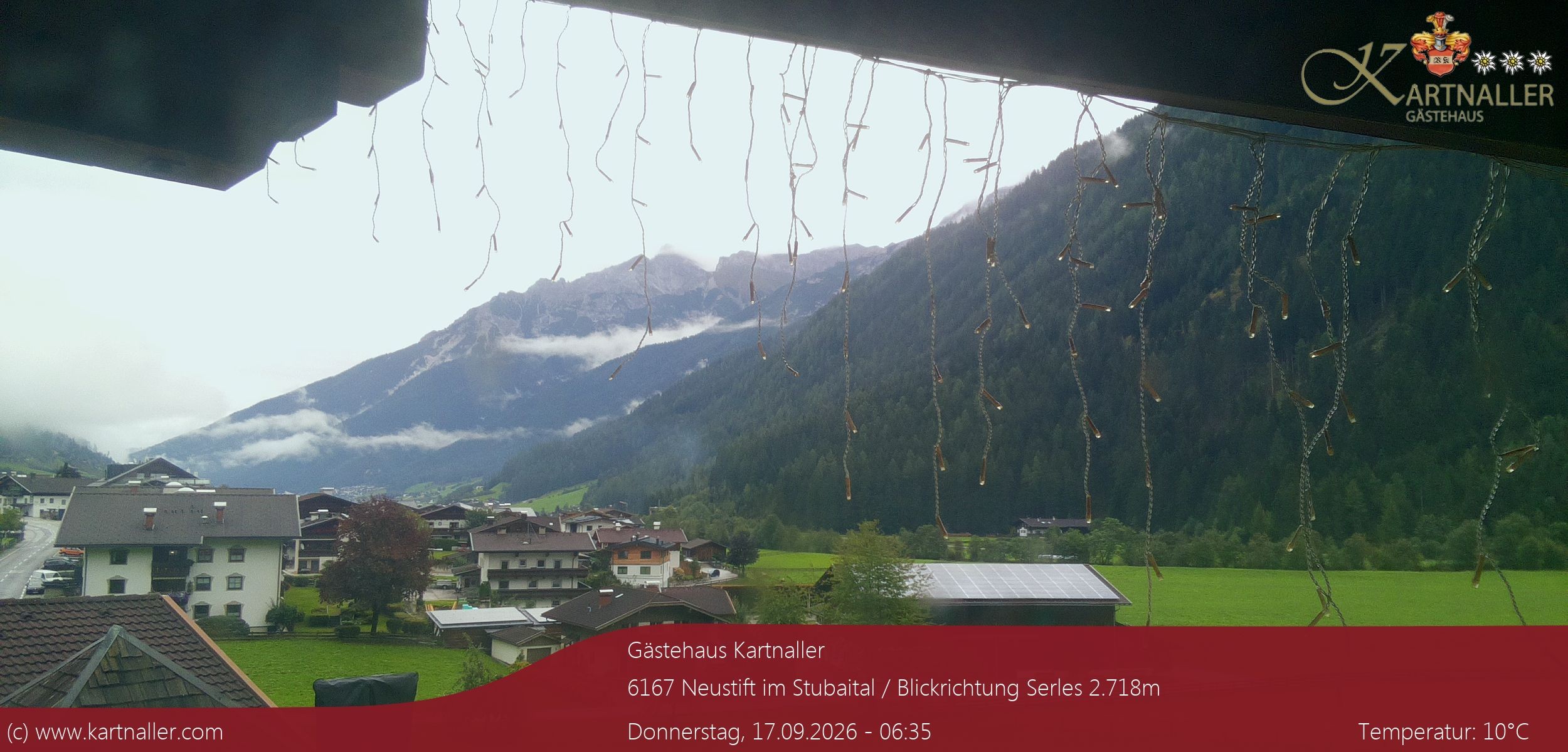Archiv Foto Webcam Blick Neustift und Serles / Stubaital