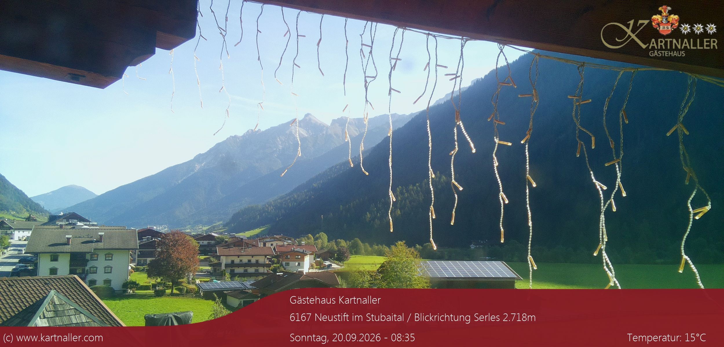 Archiv Foto Webcam Blick Neustift und Serles / Stubaital