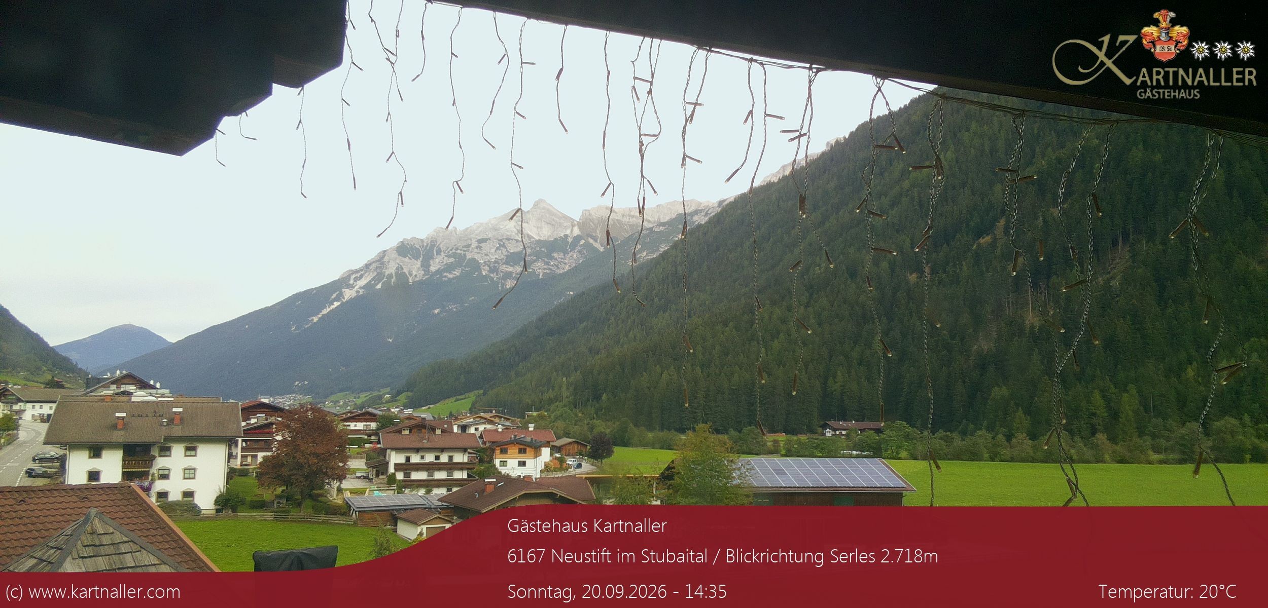 Archived image Webcam View to Neustift and Serles