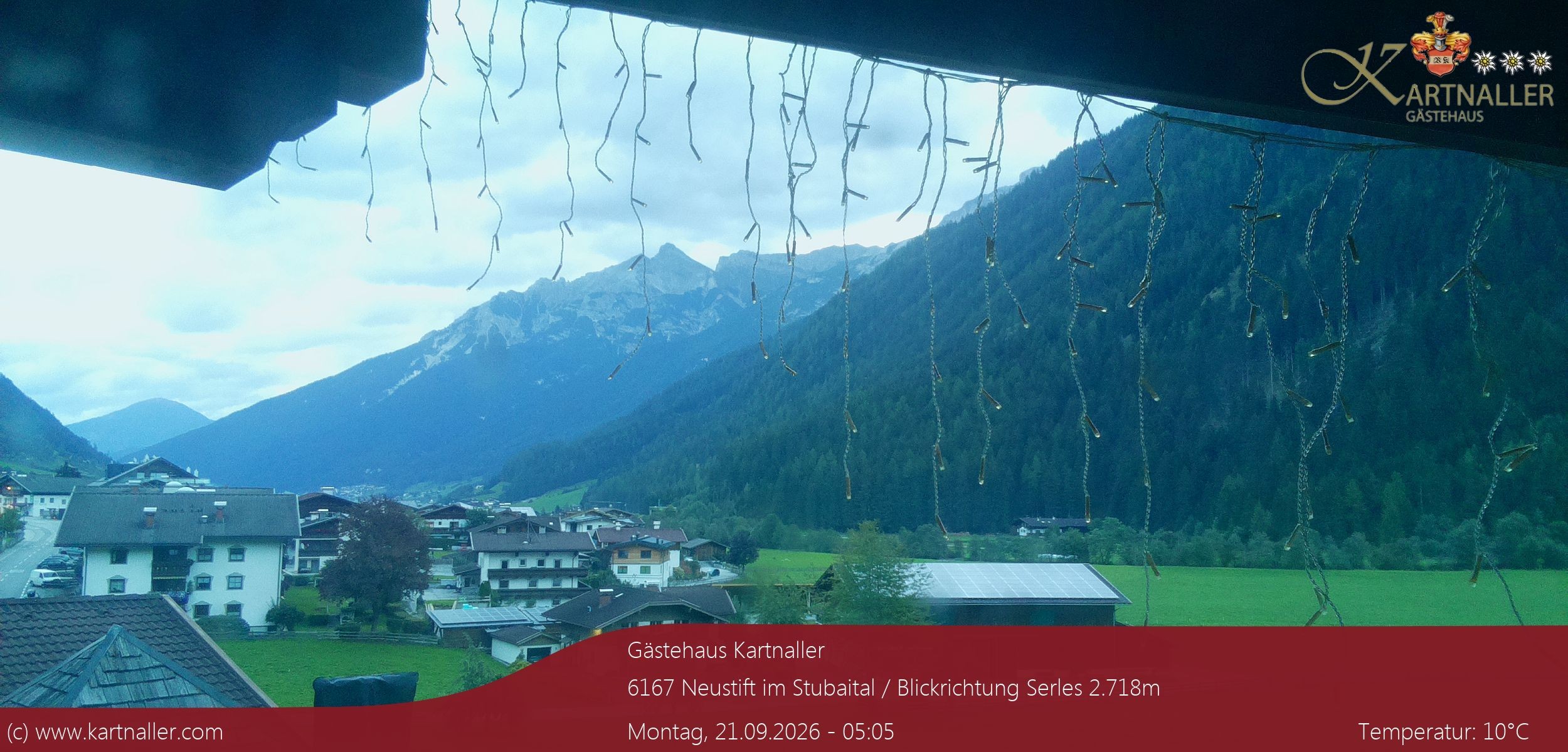 Archived image Webcam View to Neustift and Serles