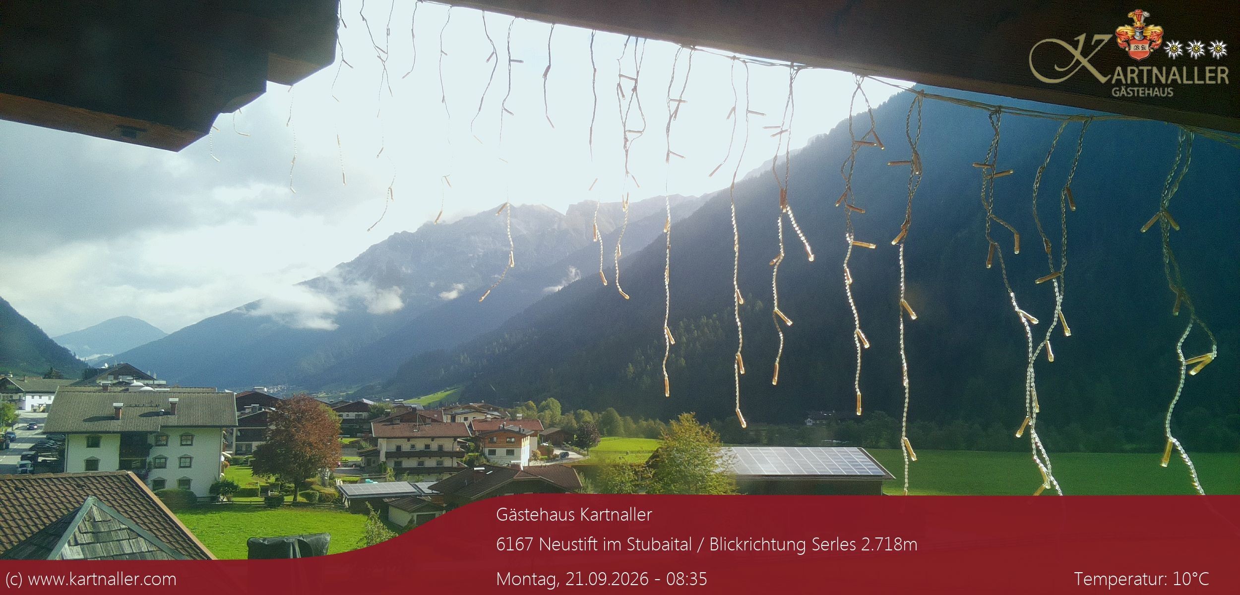 Archived image Webcam View to Neustift and Serles