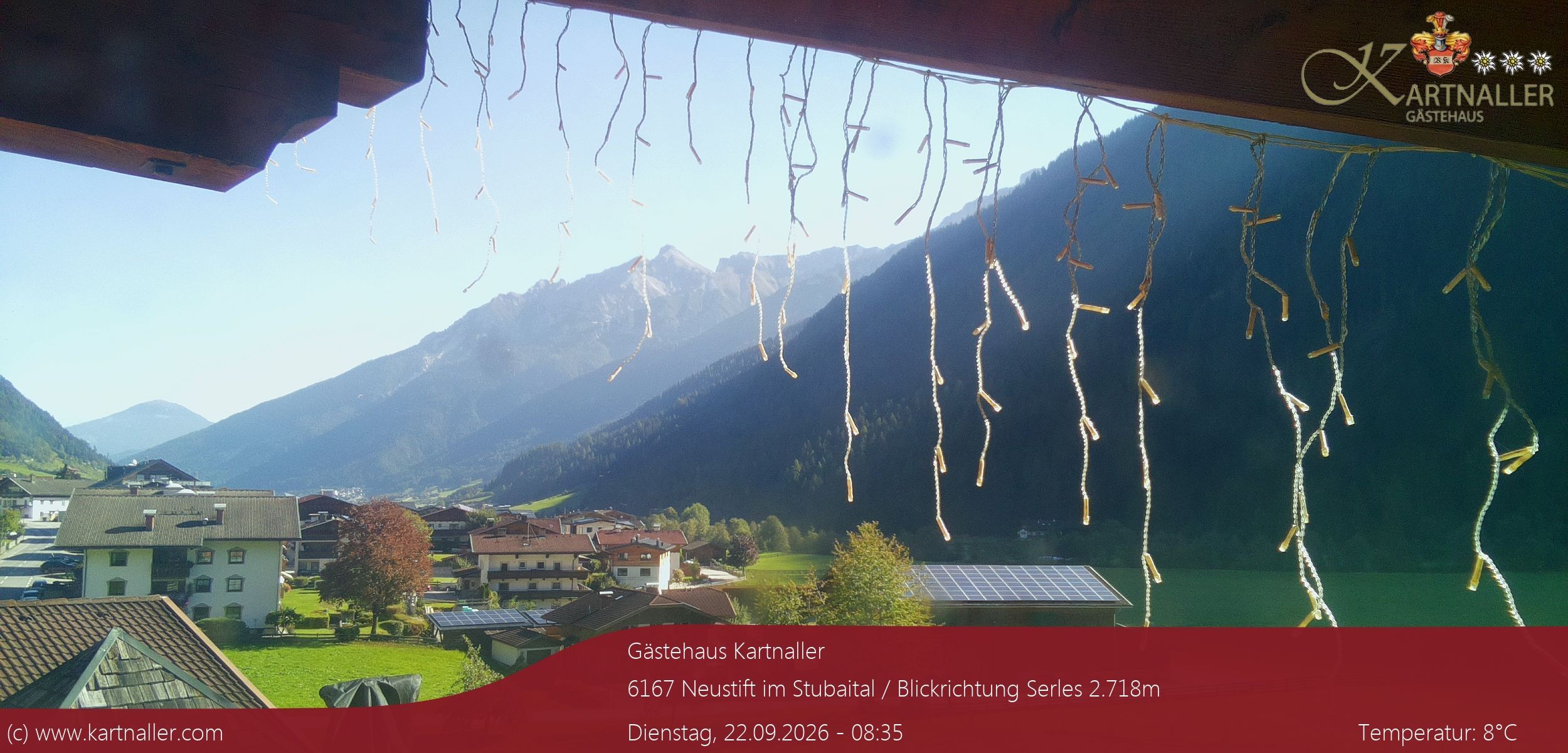 Archived image Webcam View to Neustift and Serles