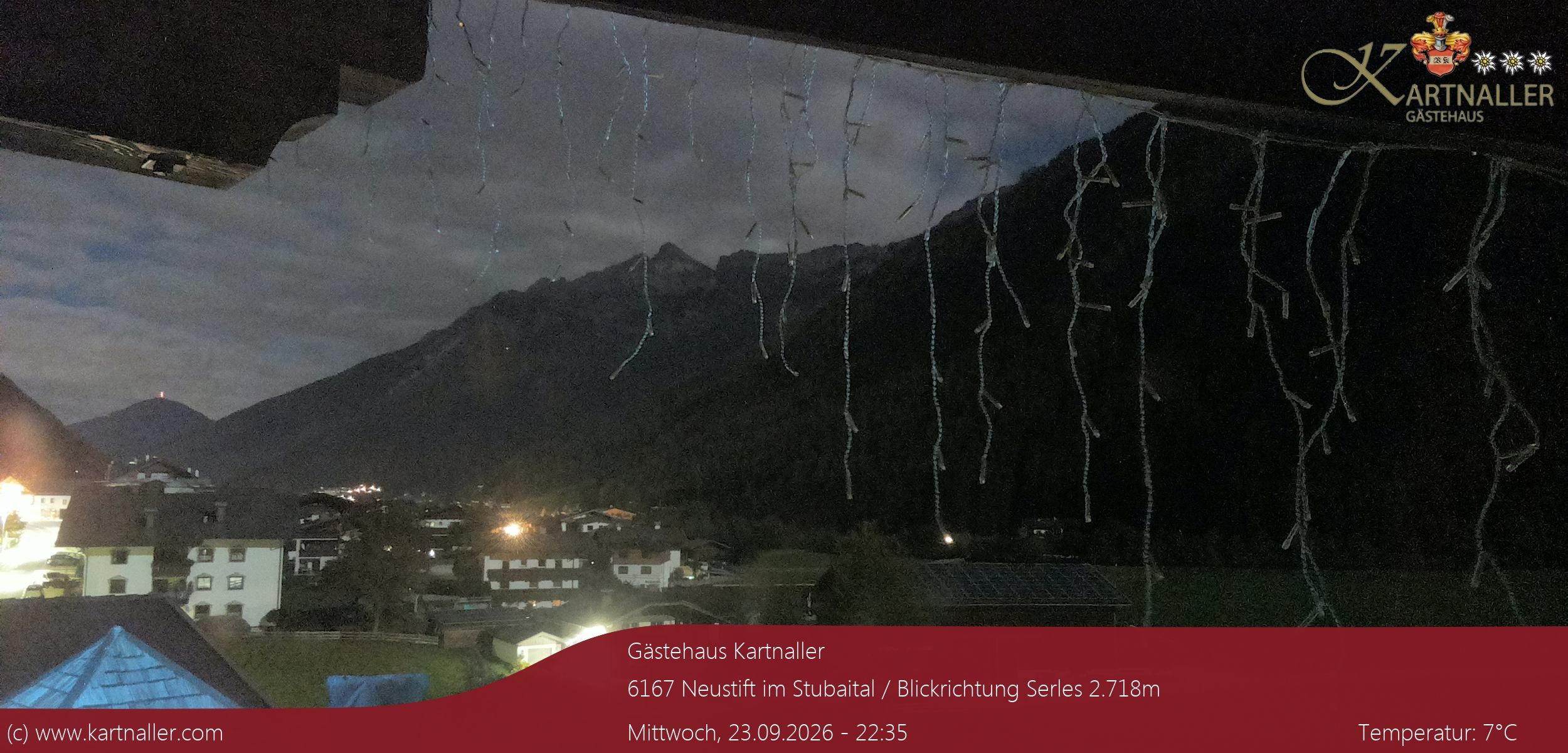 Archiv Foto Webcam Blick Neustift und Serles / Stubaital