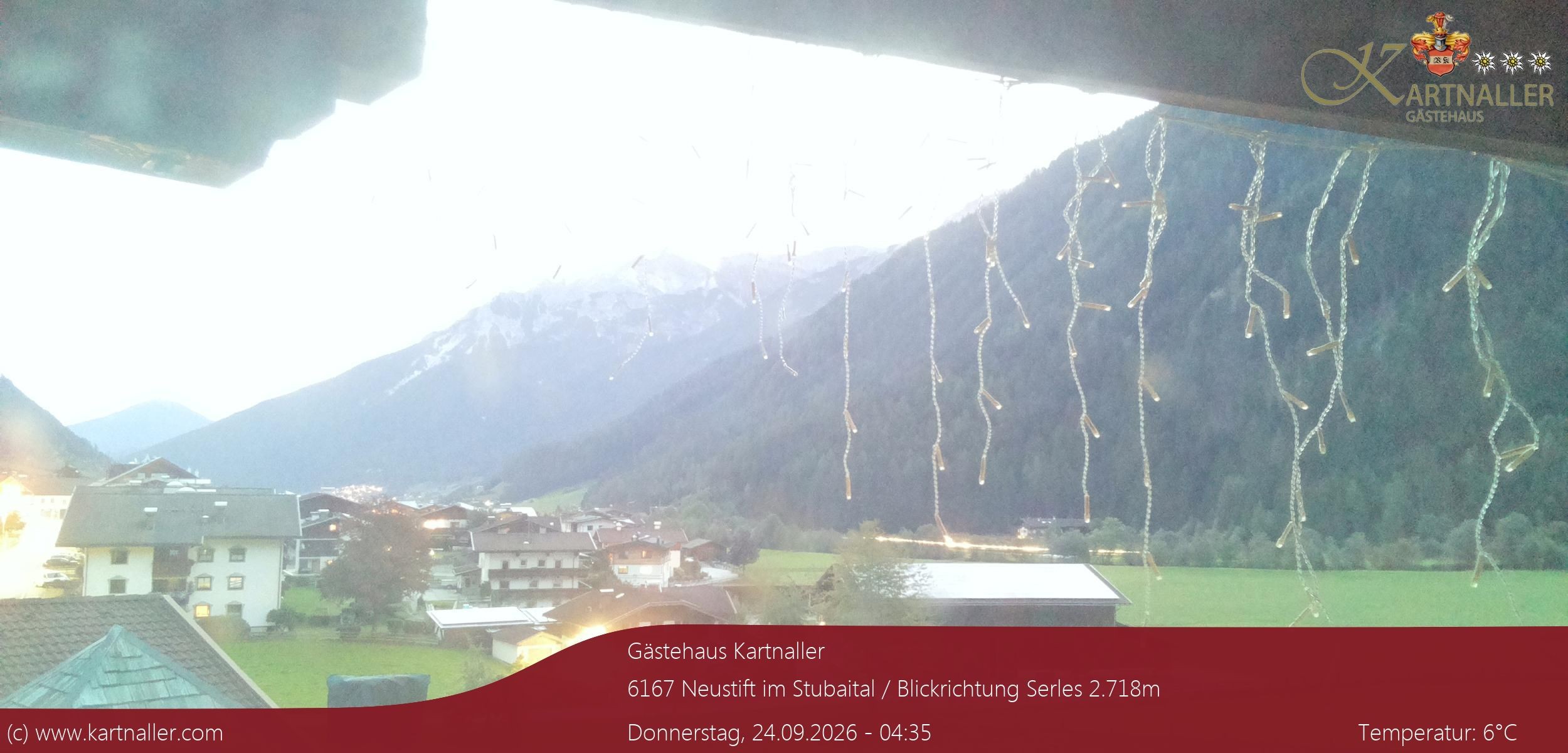 Archiv Foto Webcam Blick Neustift und Serles / Stubaital