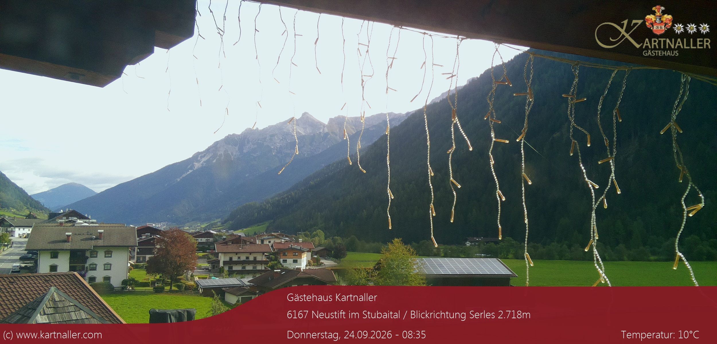 Archiv Foto Webcam Blick Neustift und Serles / Stubaital