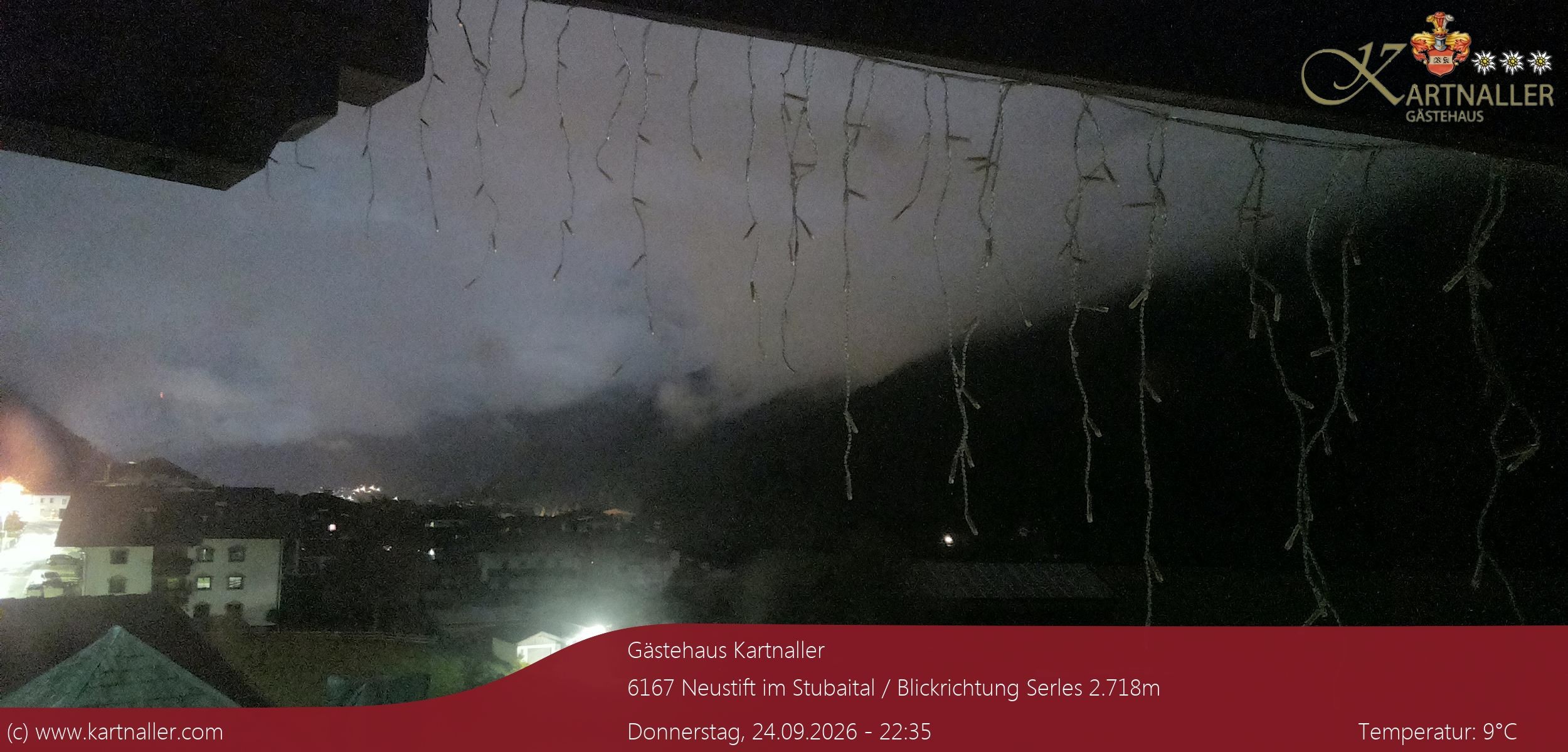 Archiv Foto Webcam Blick Neustift und Serles / Stubaital