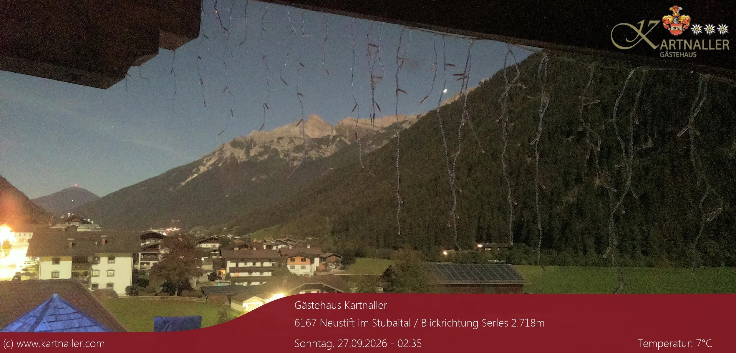 Archiv Foto Webcam Blick Neustift und Serles / Stubaital
