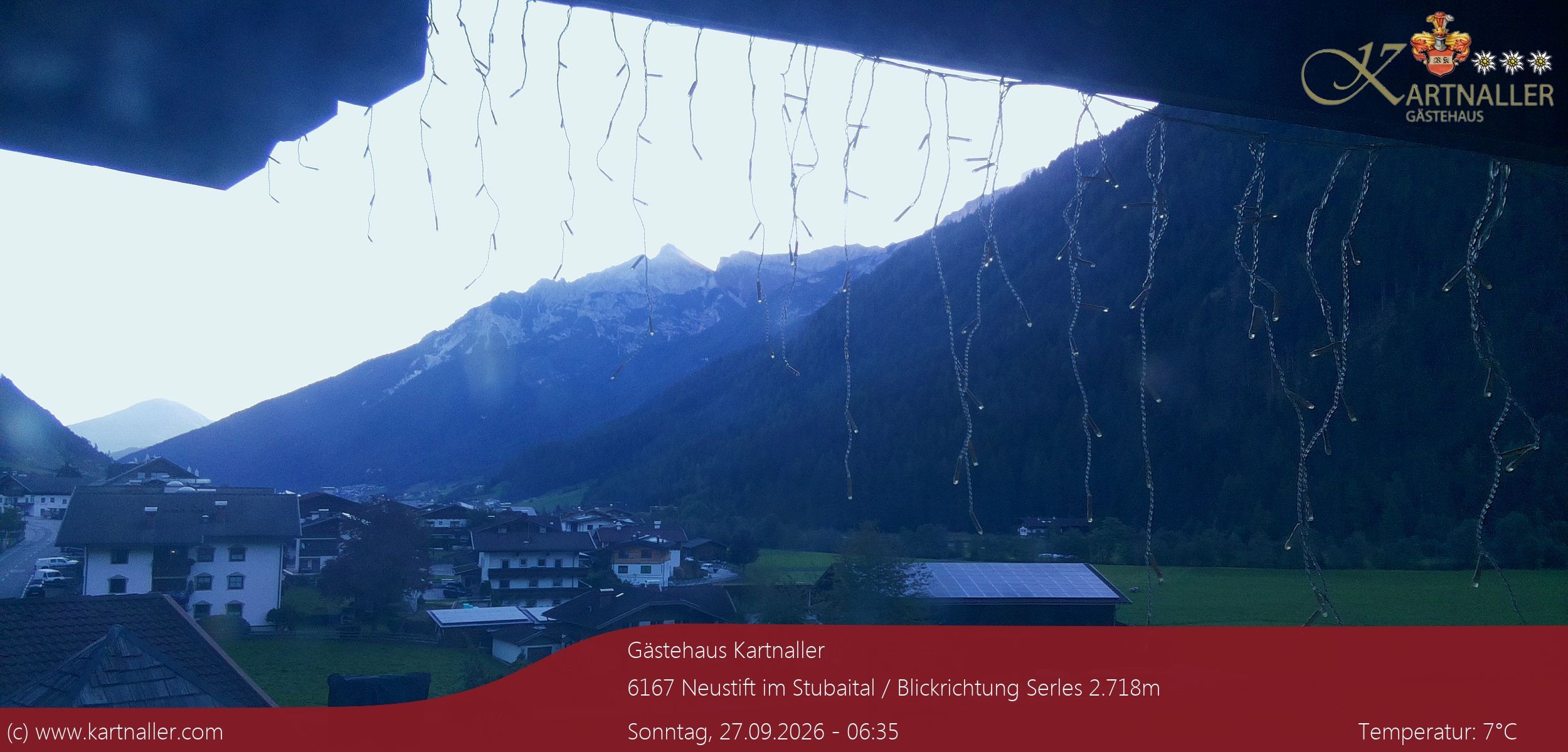 Archiv Foto Webcam Blick Neustift und Serles / Stubaital