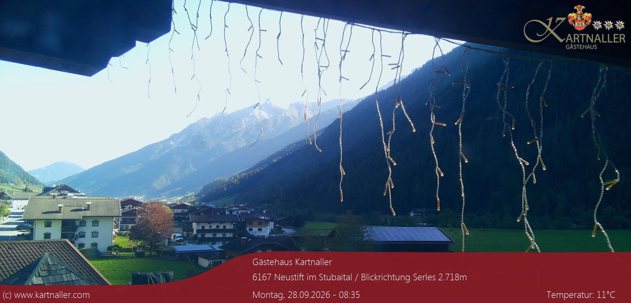 Archiv Foto Webcam Blick Neustift und Serles / Stubaital