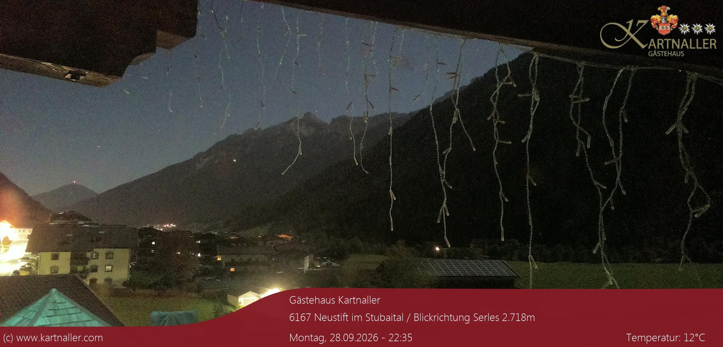 Archiv Foto Webcam Blick Neustift und Serles / Stubaital