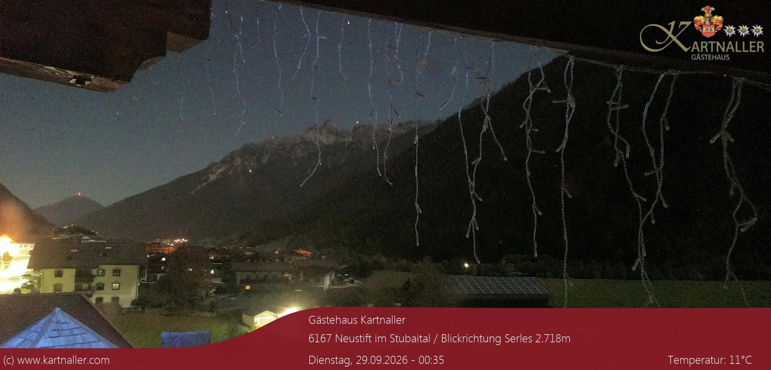 Archiv Foto Webcam Blick Neustift und Serles / Stubaital