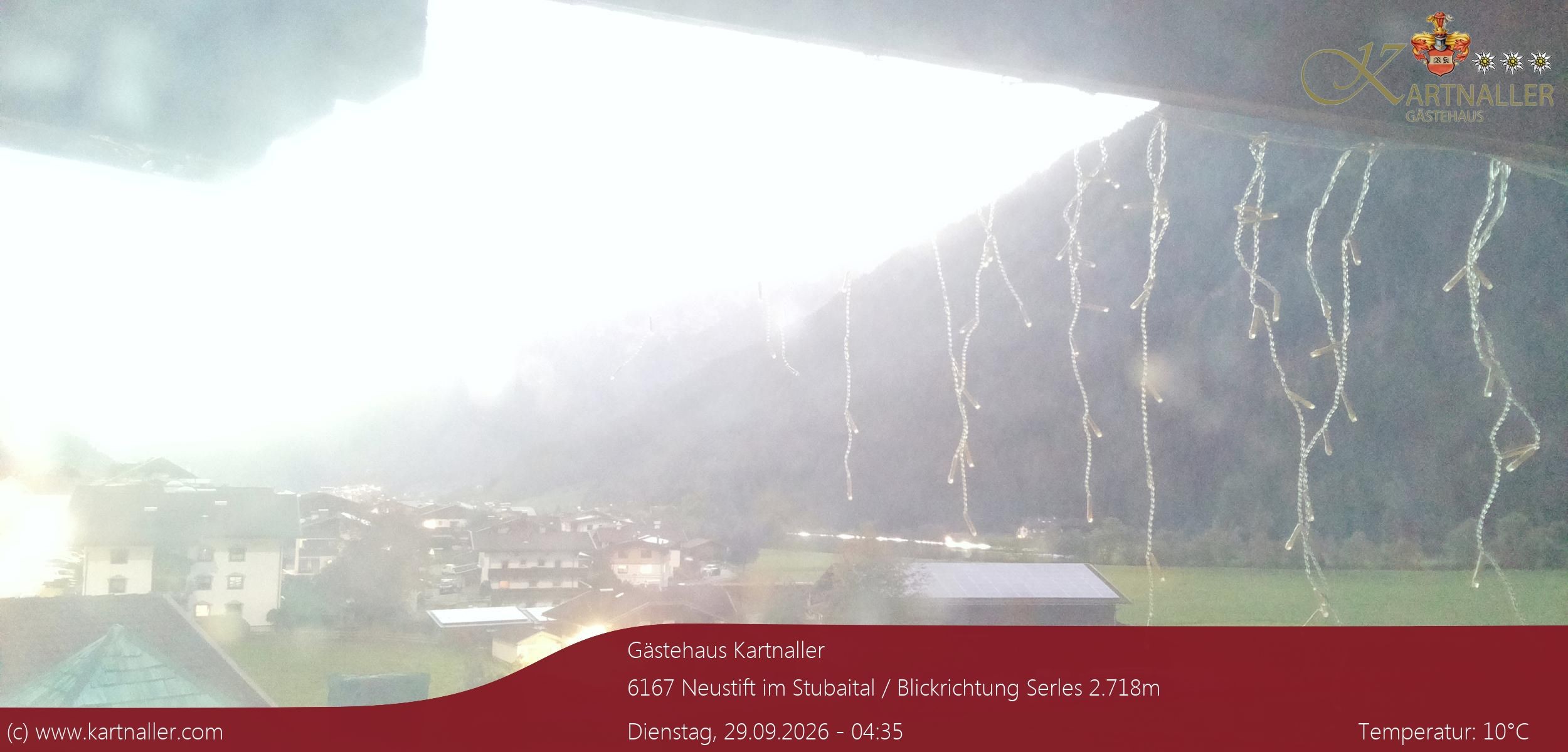 Archiv Foto Webcam Blick Neustift und Serles / Stubaital