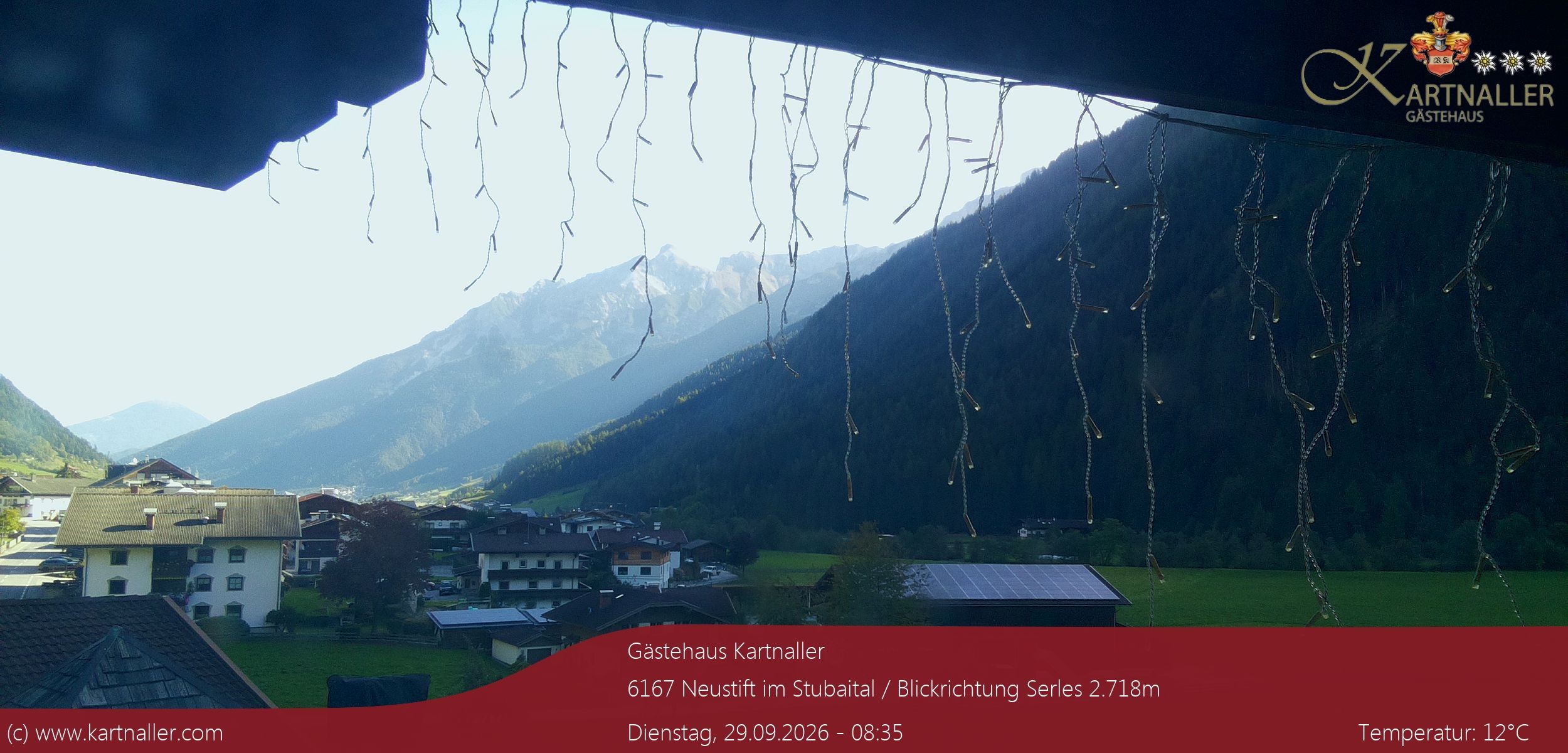 Archiv Foto Webcam Blick Neustift und Serles / Stubaital