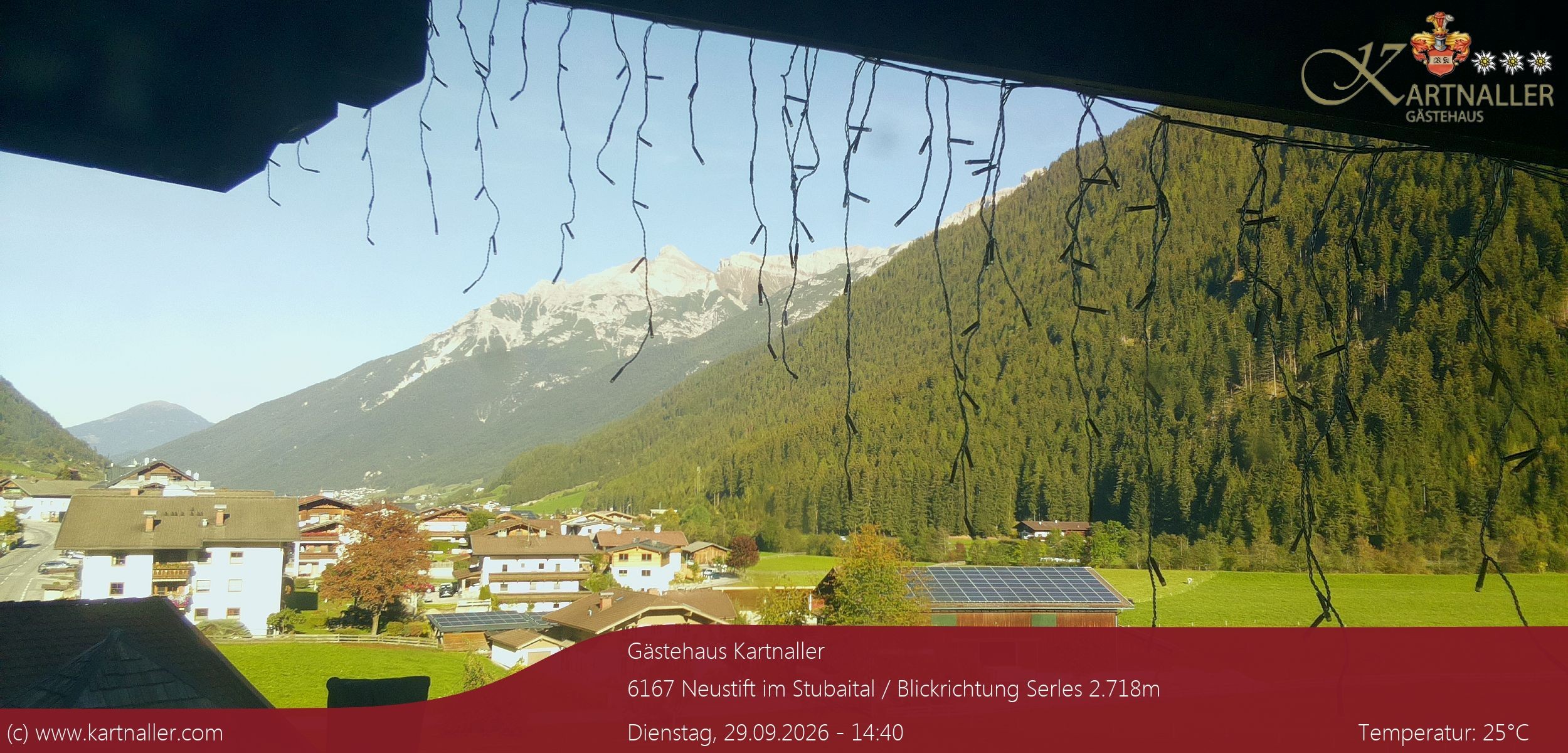 Archiv Foto Webcam Blick Neustift und Serles / Stubaital