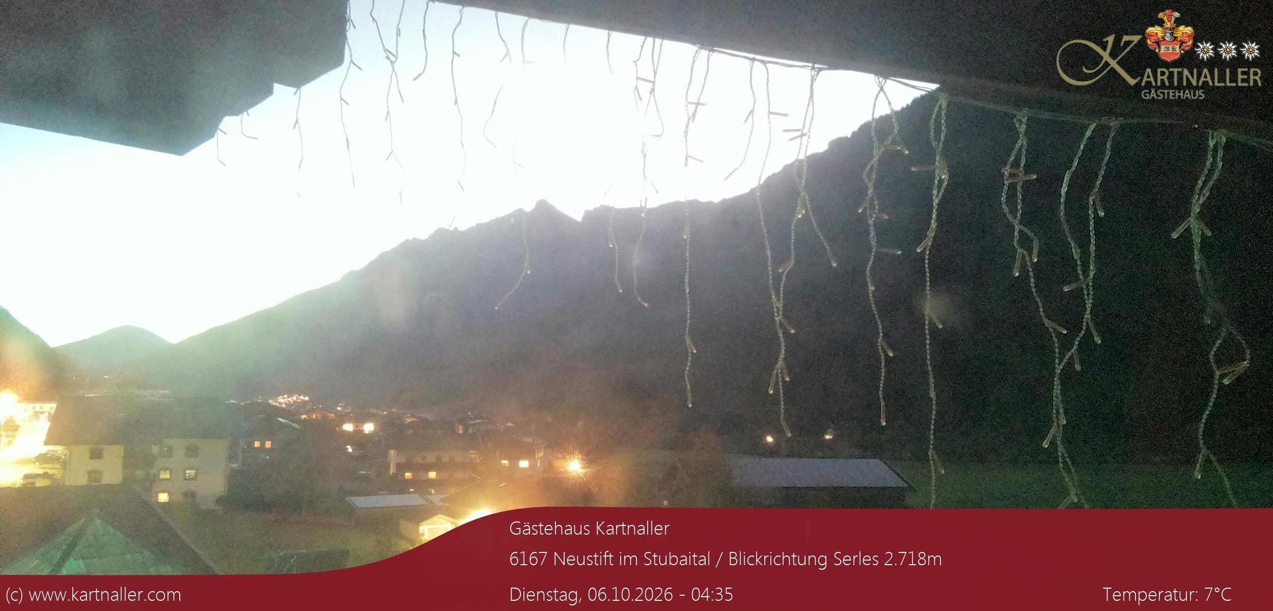 Archiv Foto Webcam Blick Neustift und Serles / Stubaital