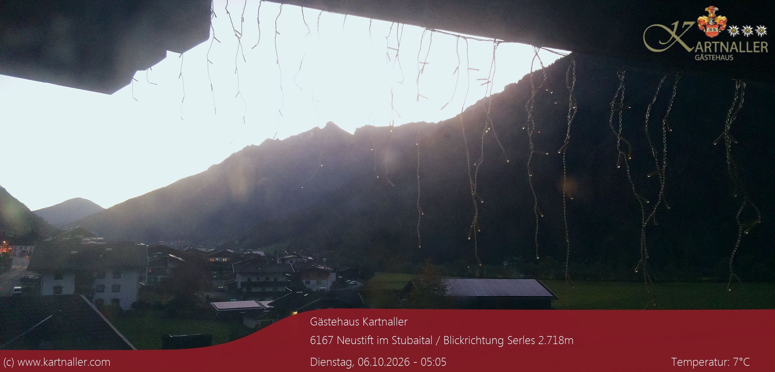 Archiv Foto Webcam Blick Neustift und Serles / Stubaital