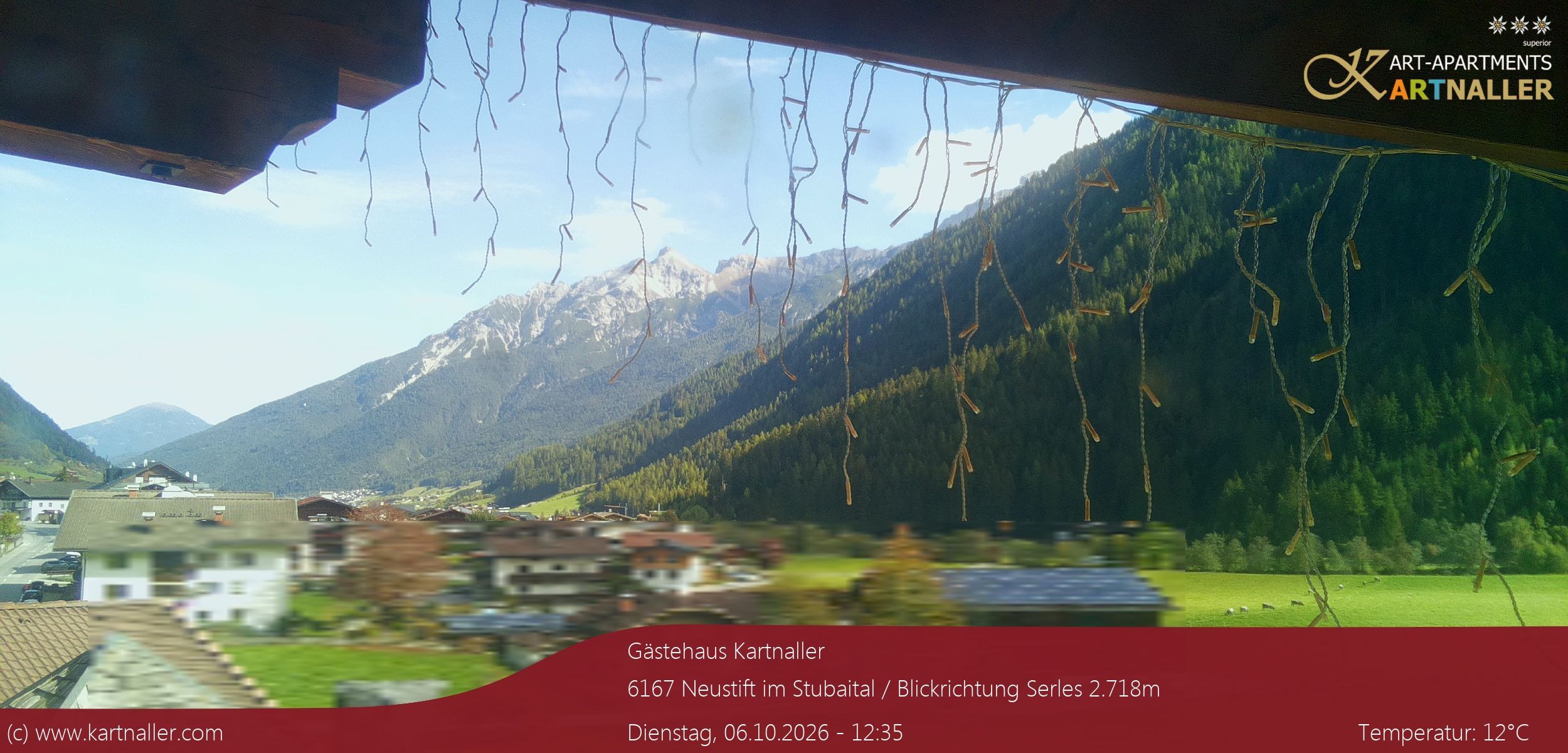 Archiv Foto Webcam Blick Neustift und Serles / Stubaital