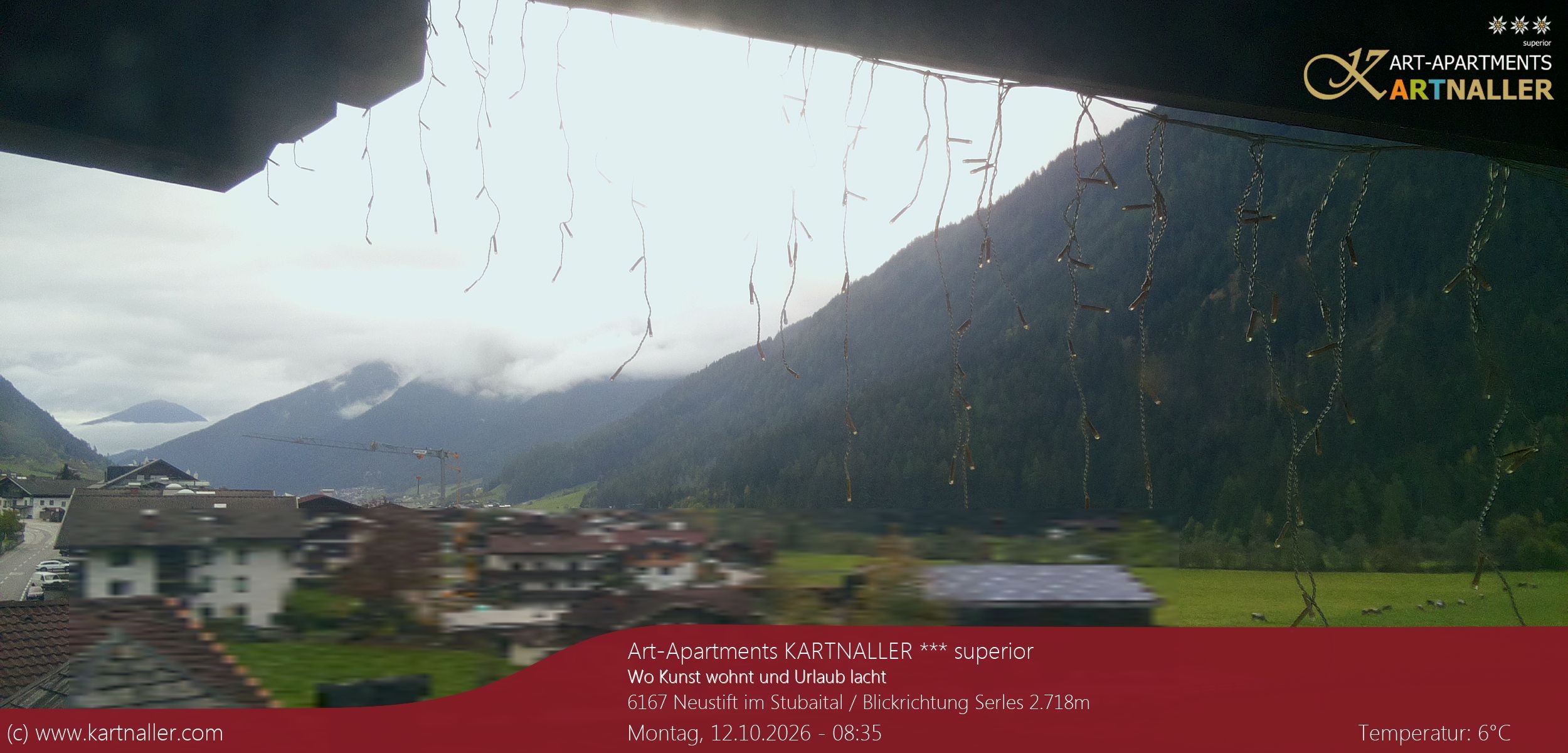 Archiv Foto Webcam Blick Neustift und Serles / Stubaital