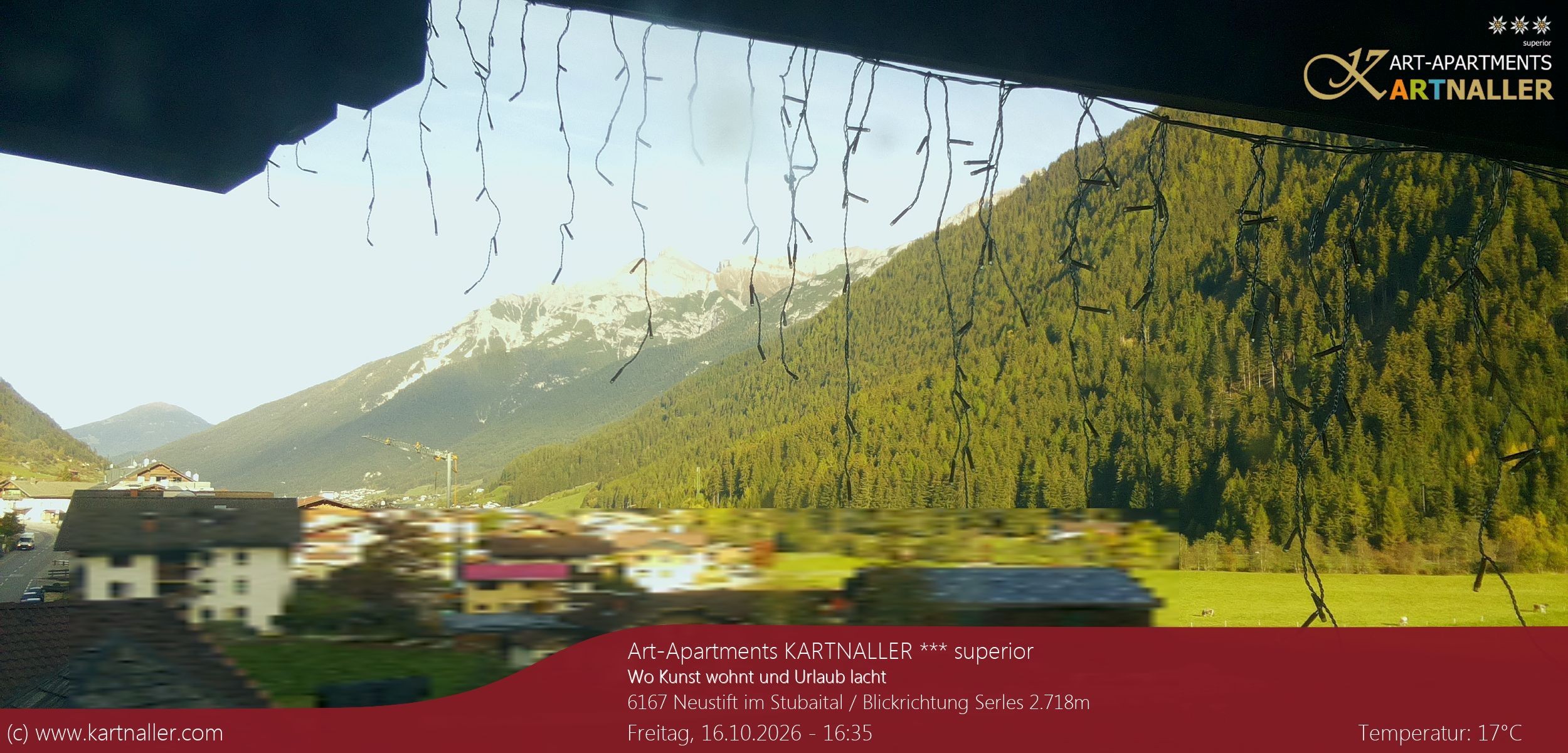 Archiv Foto Webcam Blick Neustift und Serles / Stubaital