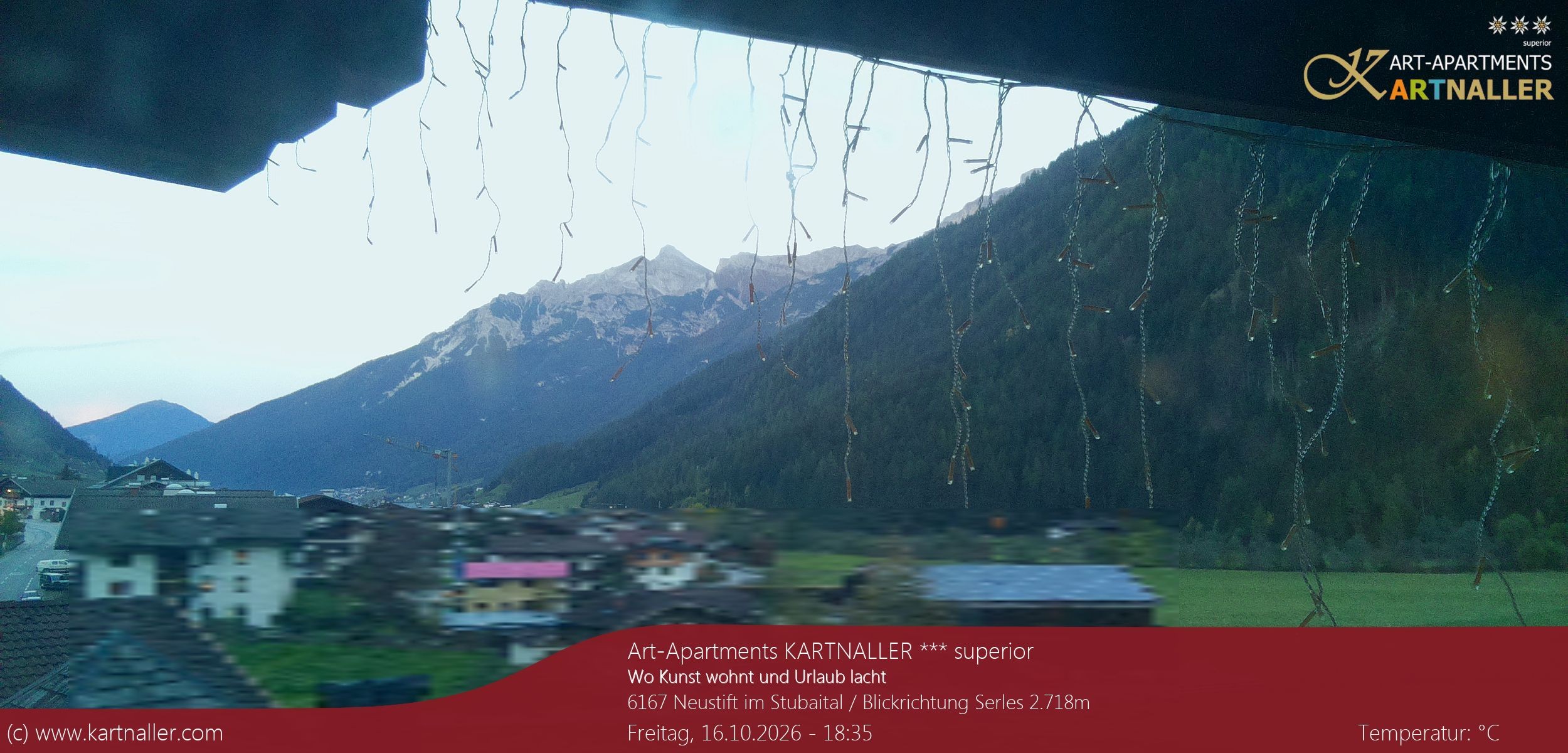 Archiv Foto Webcam Blick Neustift und Serles / Stubaital