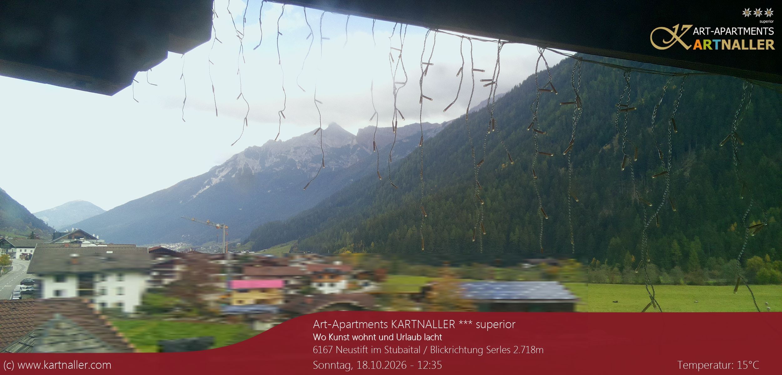 Archived image Webcam View to Neustift and Serles