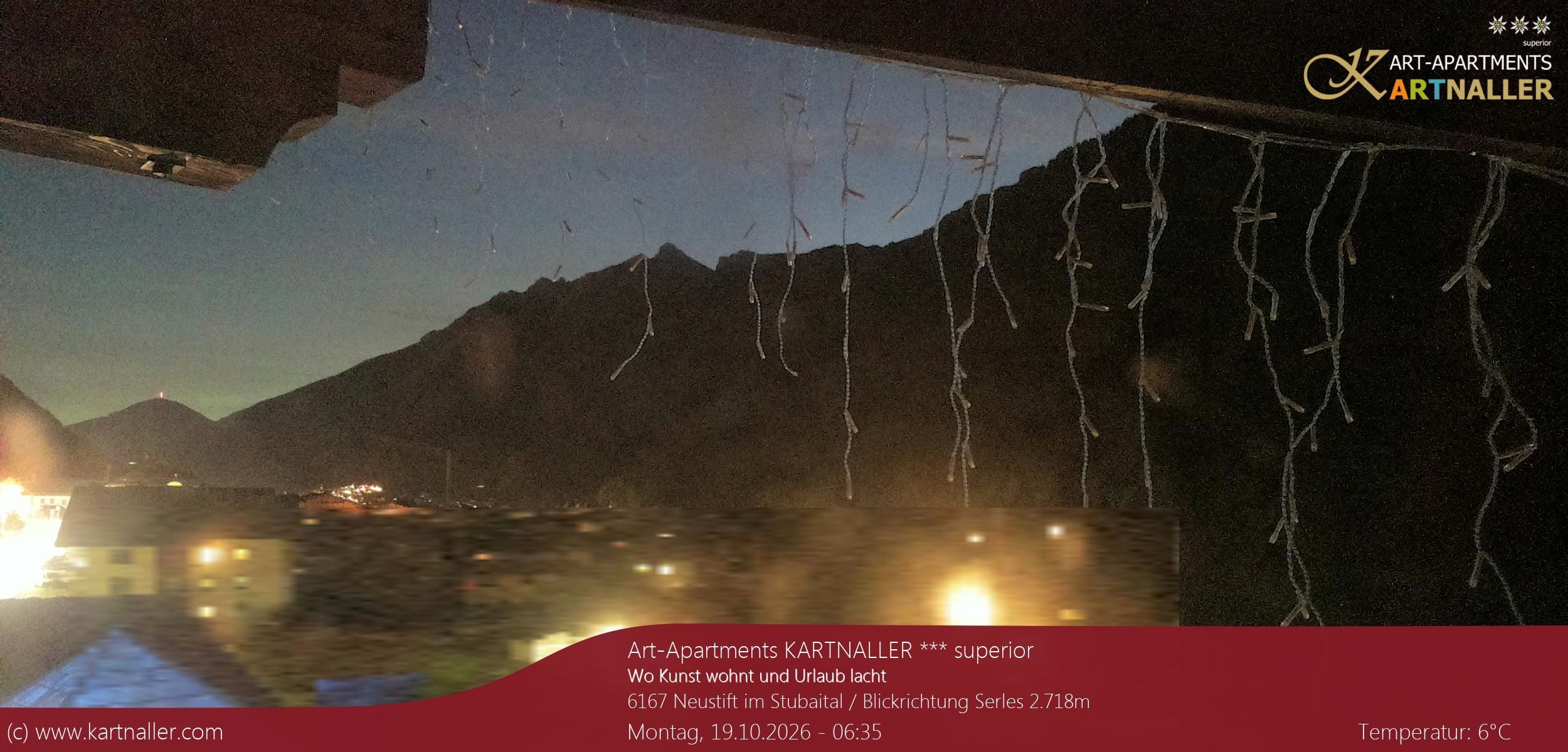 Archiv Foto Webcam Blick Neustift und Serles / Stubaital