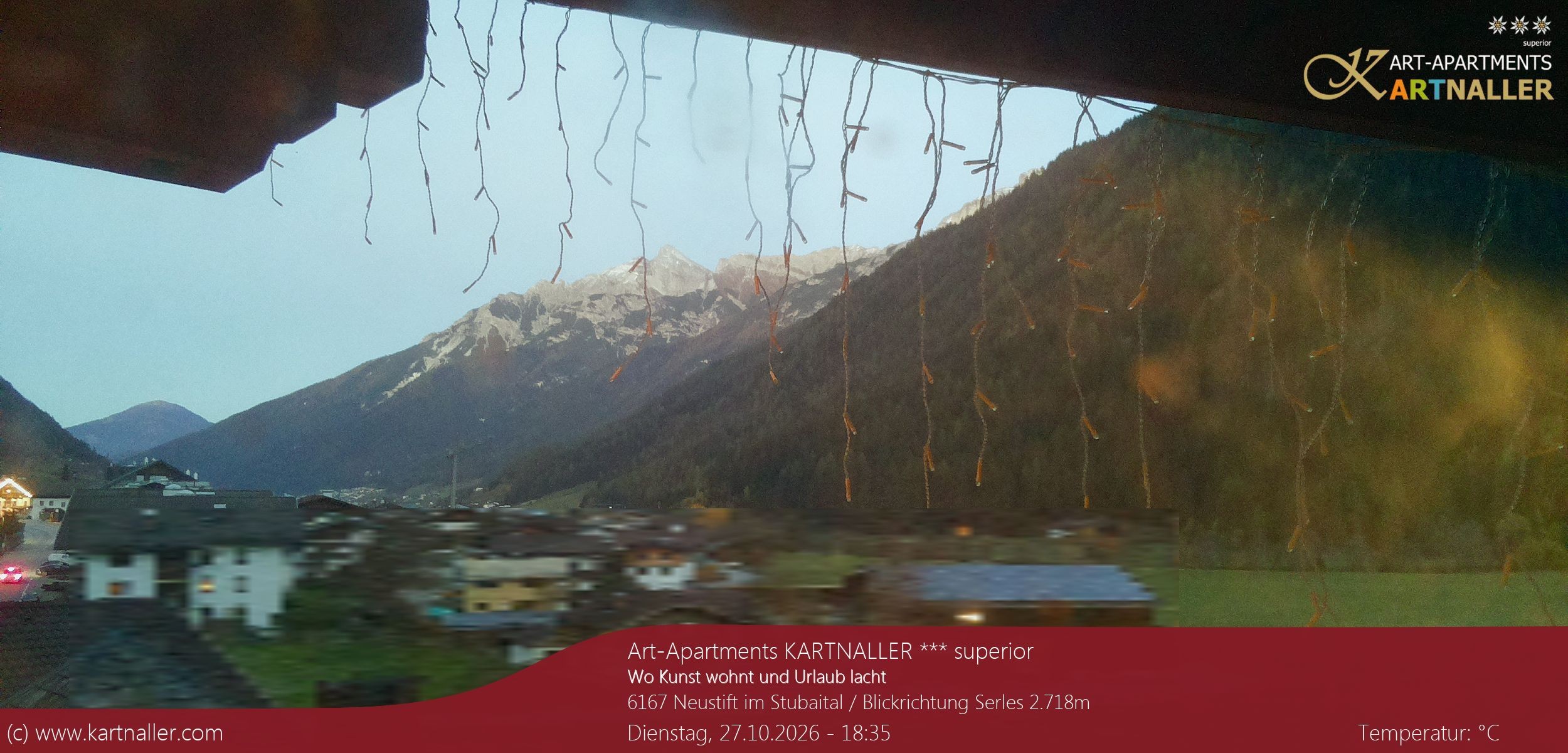 Archived image Webcam View to Neustift and Serles