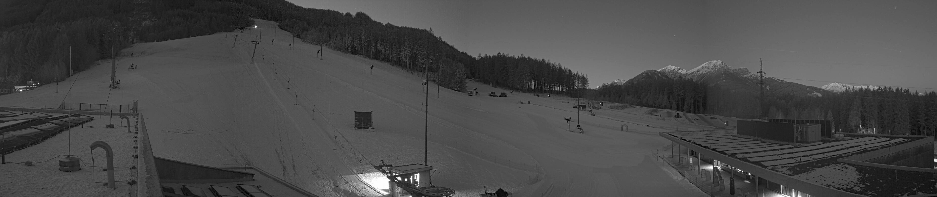 Archiv Foto Webcam Patscherkofel Talstation