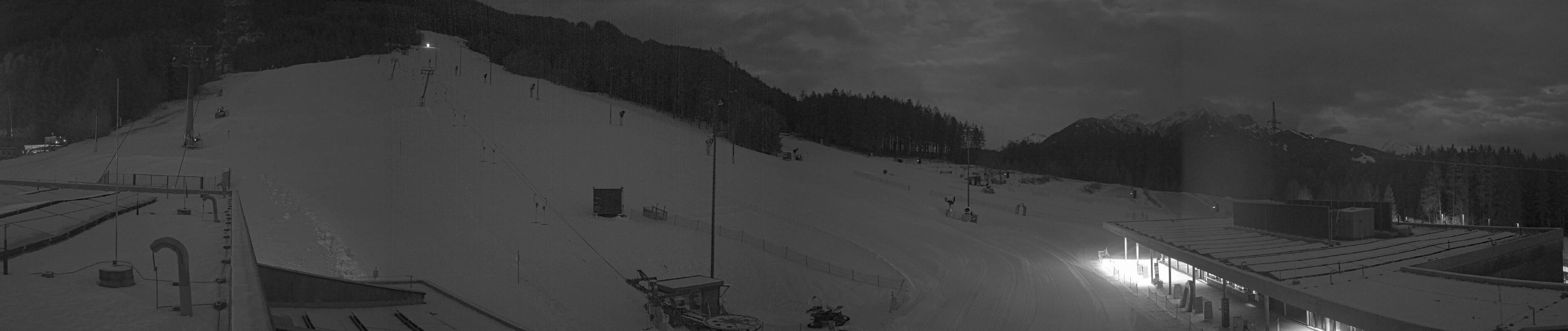 Archiv Foto Webcam Patscherkofel Talstation