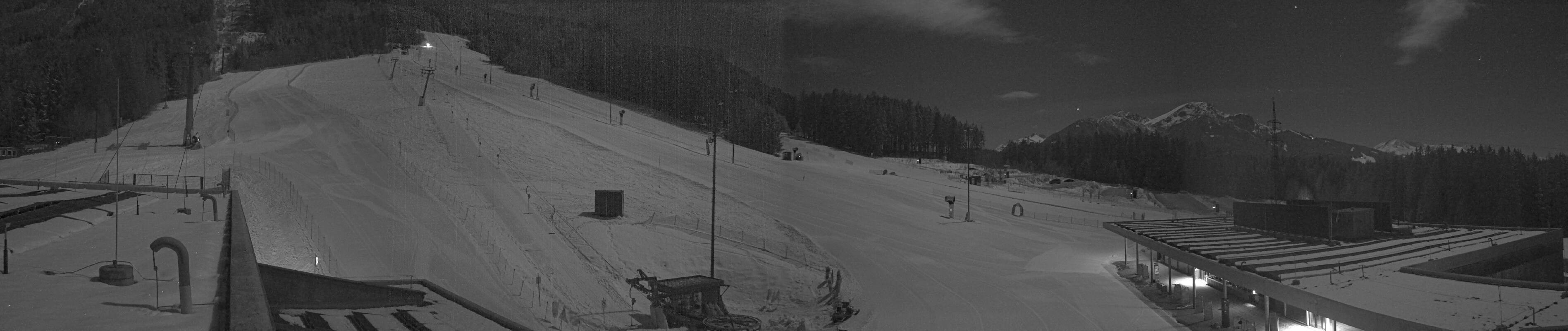 Archiv Foto Webcam Patscherkofel Talstation