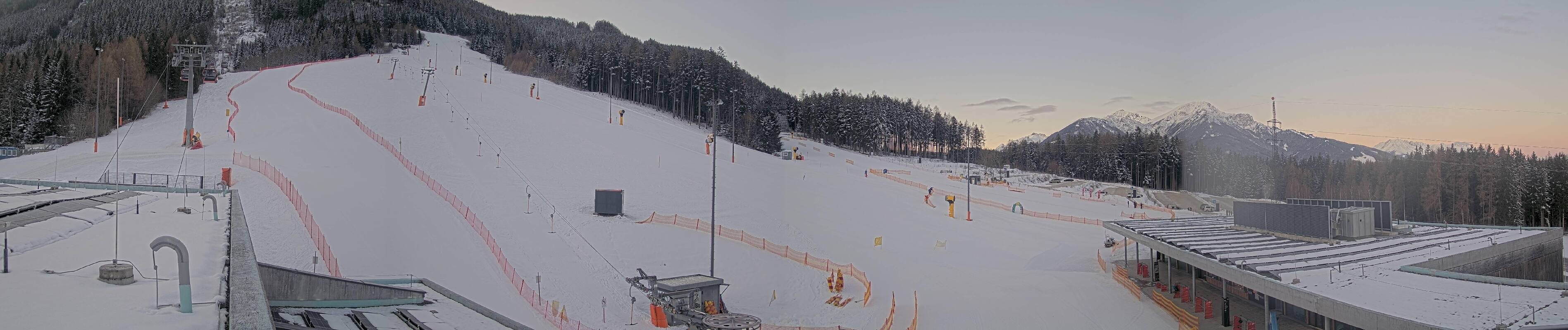 Archiv Foto Webcam Patscherkofel Talstation