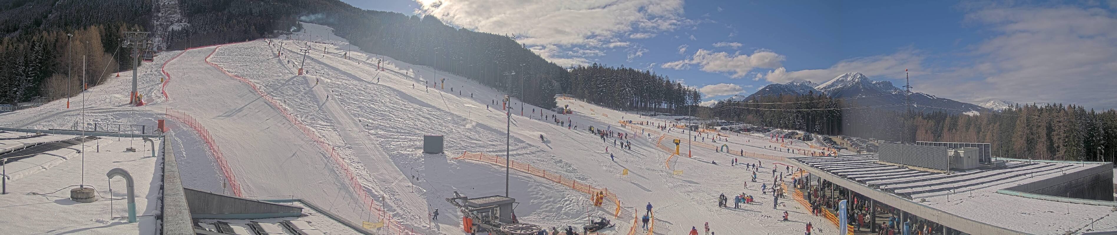 Archiv Foto Webcam Patscherkofel Talstation