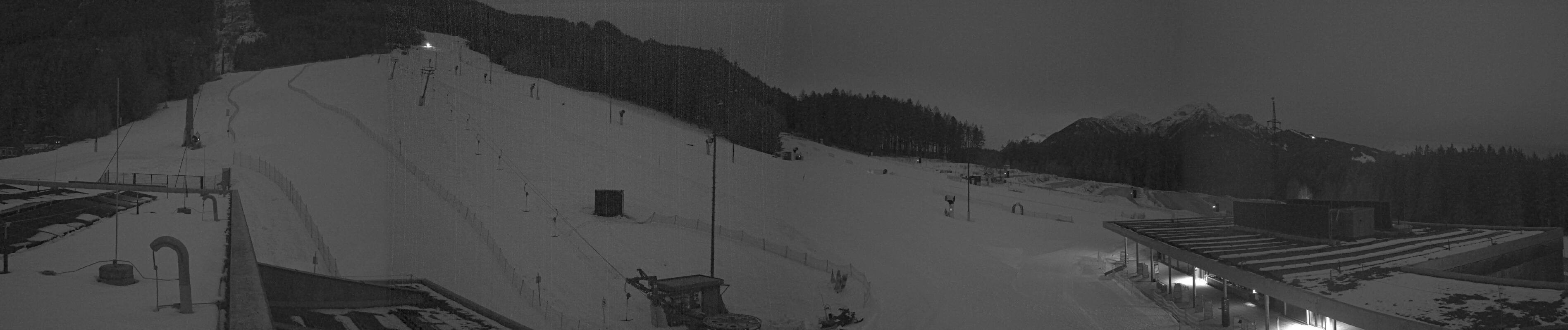 Archiv Foto Webcam Patscherkofel Talstation