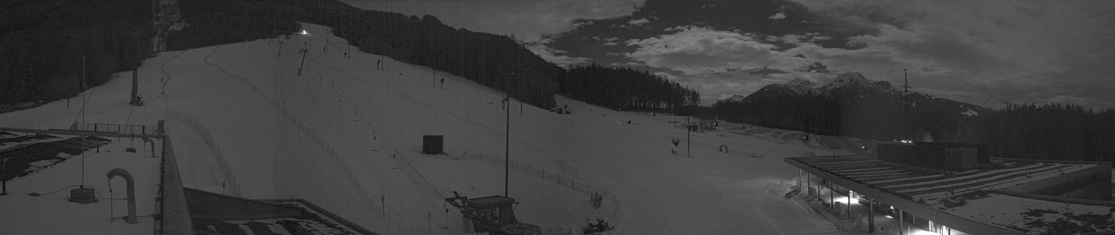 Archiv Foto Webcam Patscherkofel Talstation