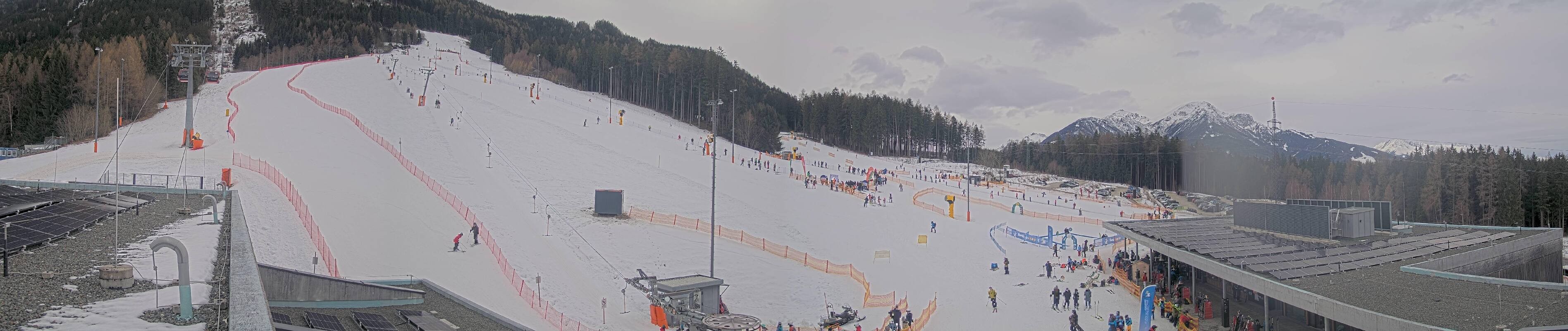 Archiv Foto Webcam Patscherkofel Talstation