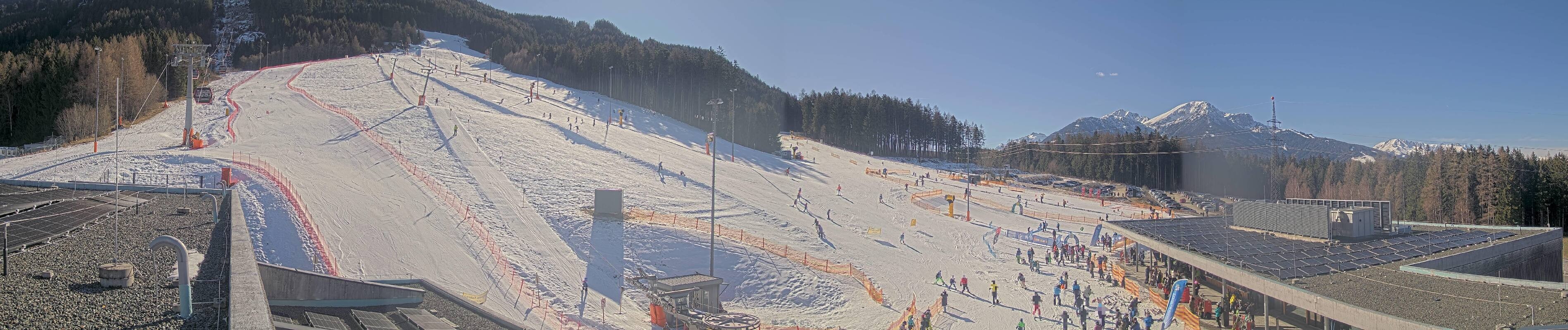 Archiv Foto Webcam Patscherkofel Talstation