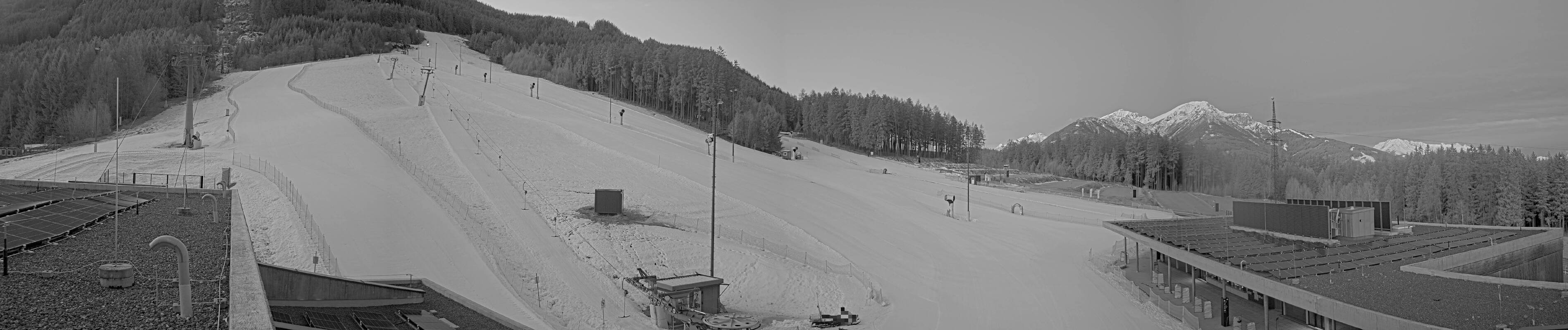 Archiv Foto Webcam Patscherkofel Talstation