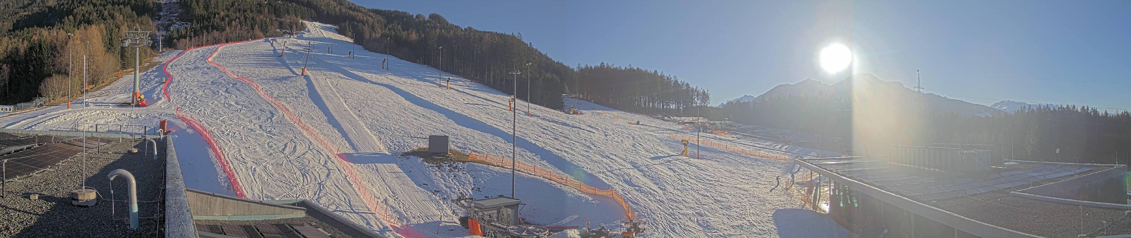 Archiv Foto Webcam Patscherkofel Talstation