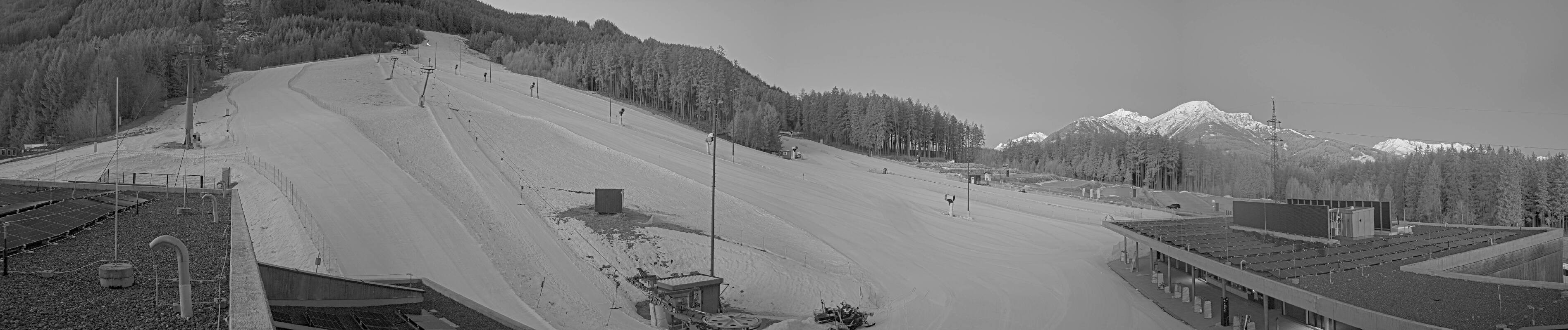 Archiv Foto Webcam Patscherkofel Talstation