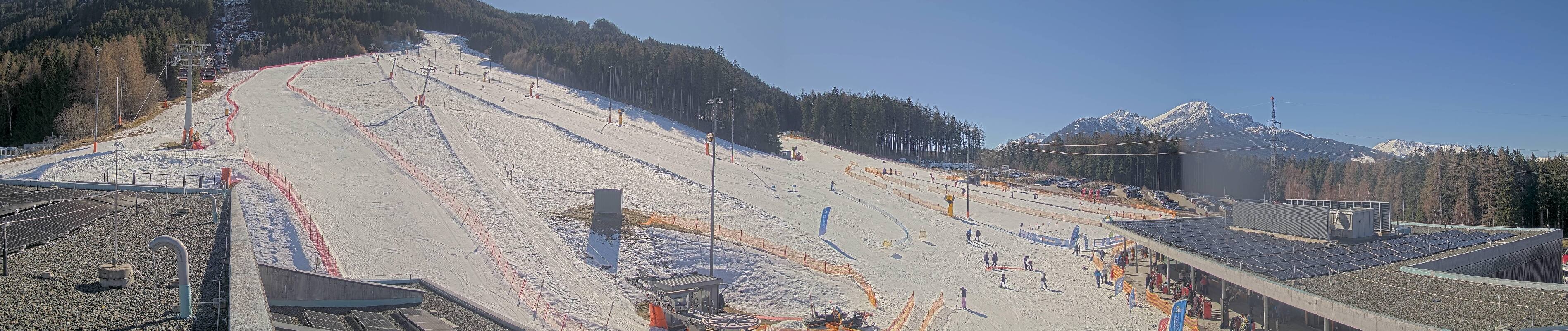 Archiv Foto Webcam Patscherkofel Talstation