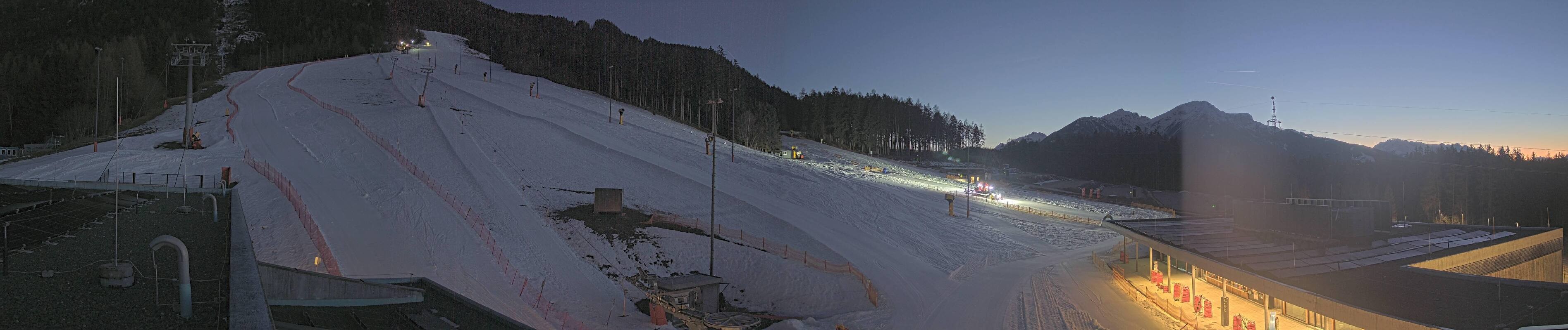 Archiv Foto Webcam Patscherkofel Talstation