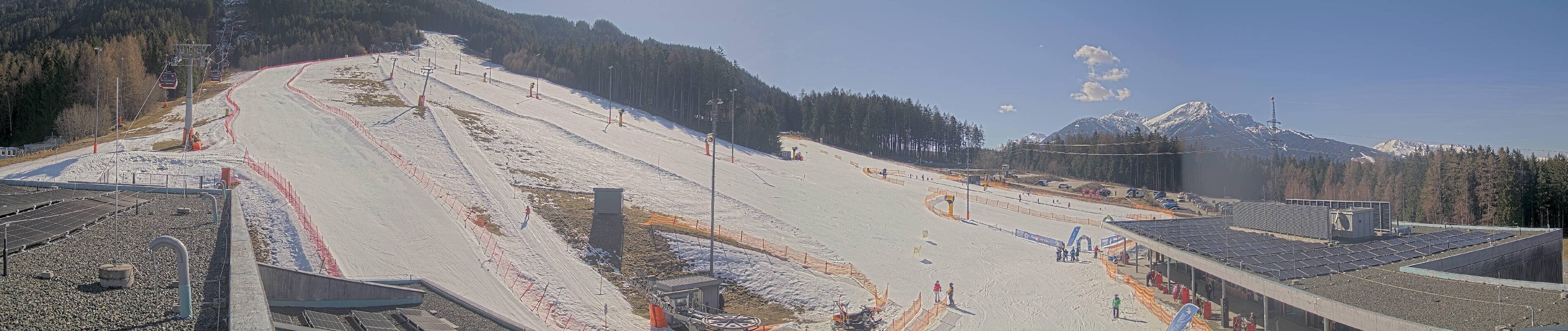 Archiv Foto Webcam Patscherkofel Talstation