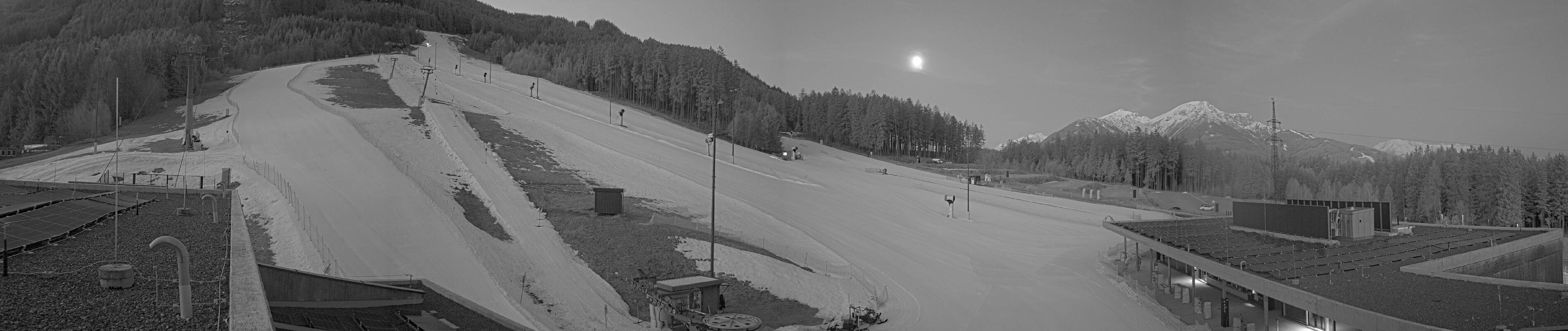 Archiv Foto Webcam Patscherkofel Talstation