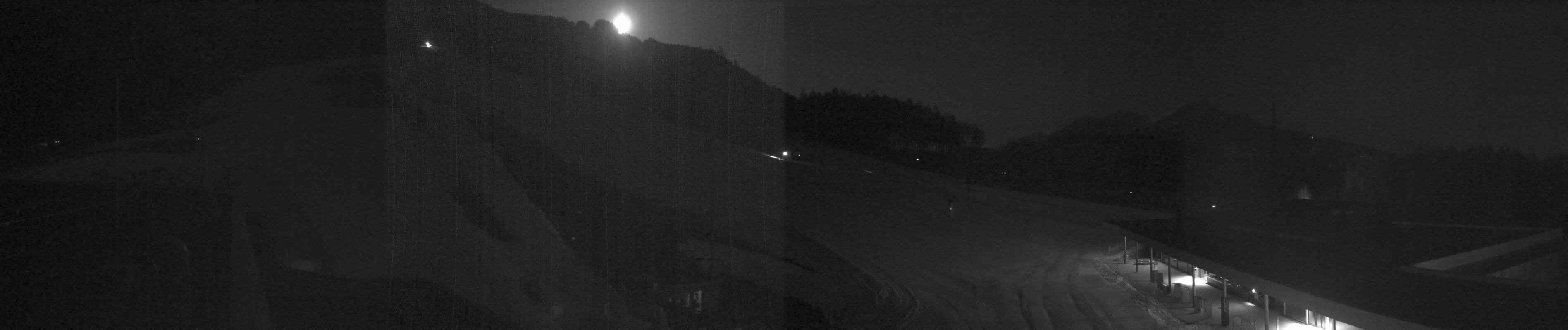 Archiv Foto Webcam Patscherkofel Talstation