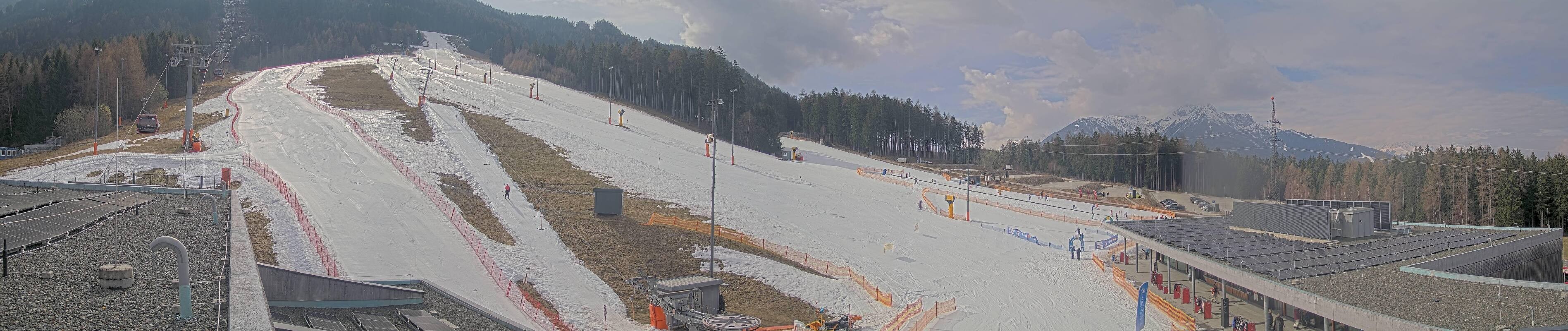 Archiv Foto Webcam Patscherkofel Talstation