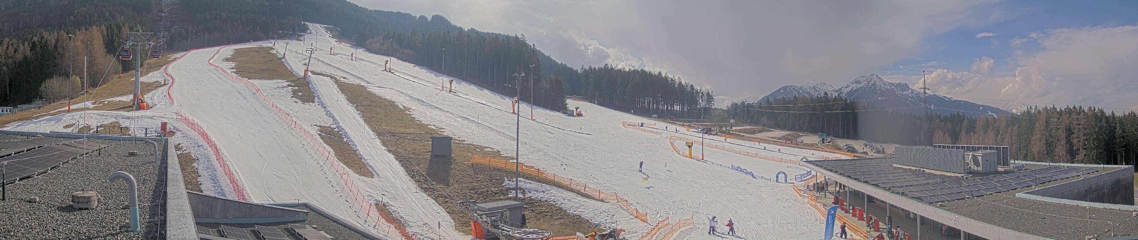 Archiv Foto Webcam Patscherkofel Talstation