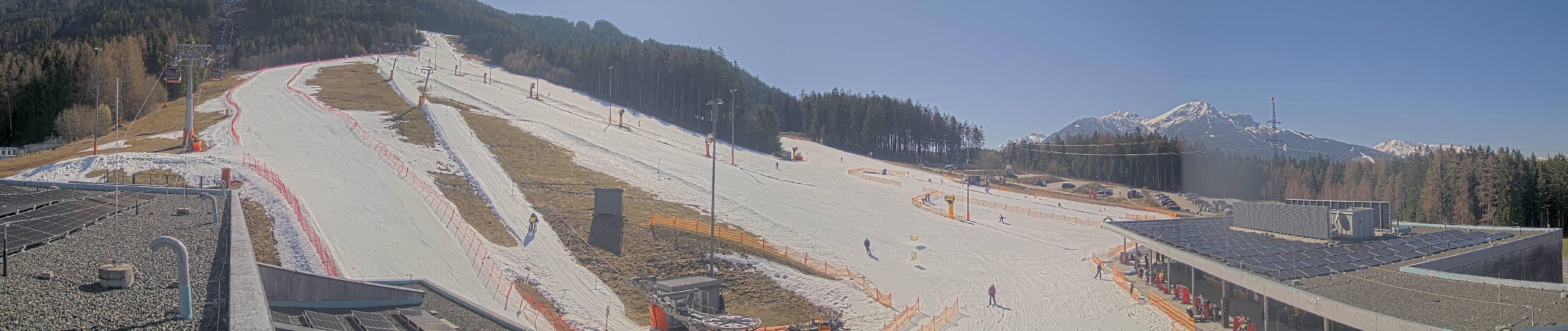 Archiv Foto Webcam Patscherkofel Talstation