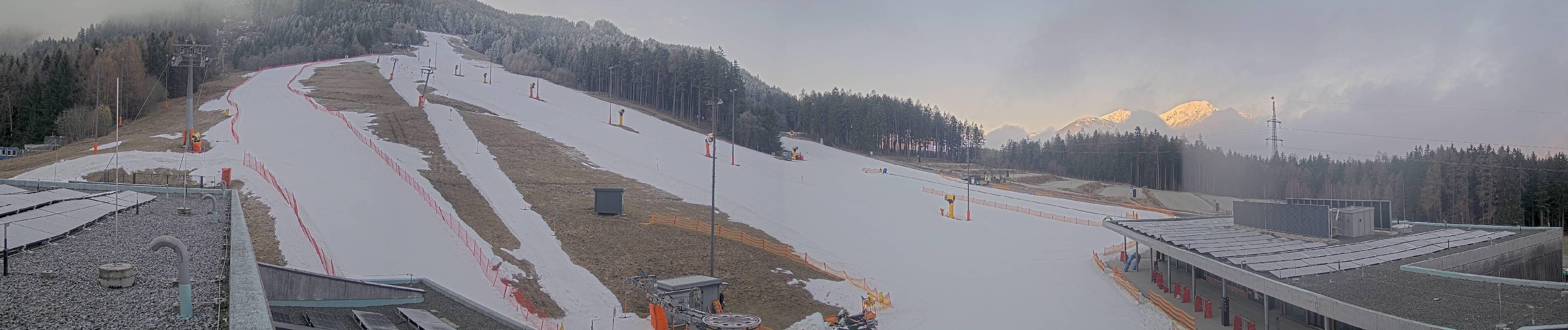 Archiv Foto Webcam Patscherkofel Talstation