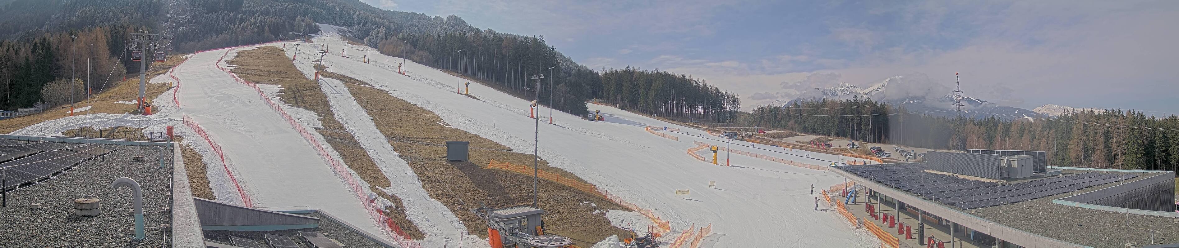 Archiv Foto Webcam Patscherkofel Talstation