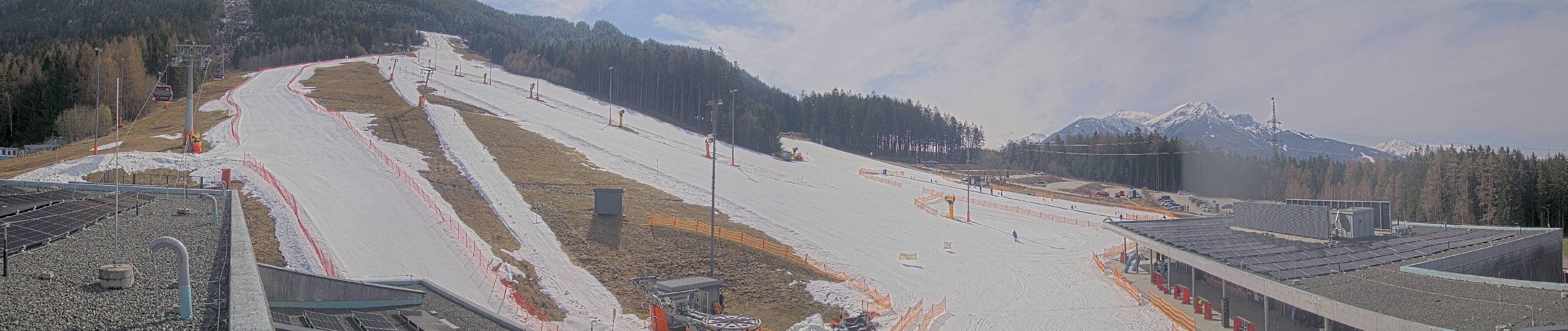 Archiv Foto Webcam Patscherkofel Talstation